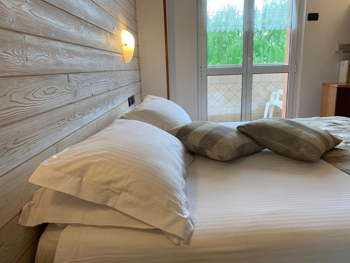 Albergo Moderno & Spa Fuipiano Valle Imagna Екстериор снимка
