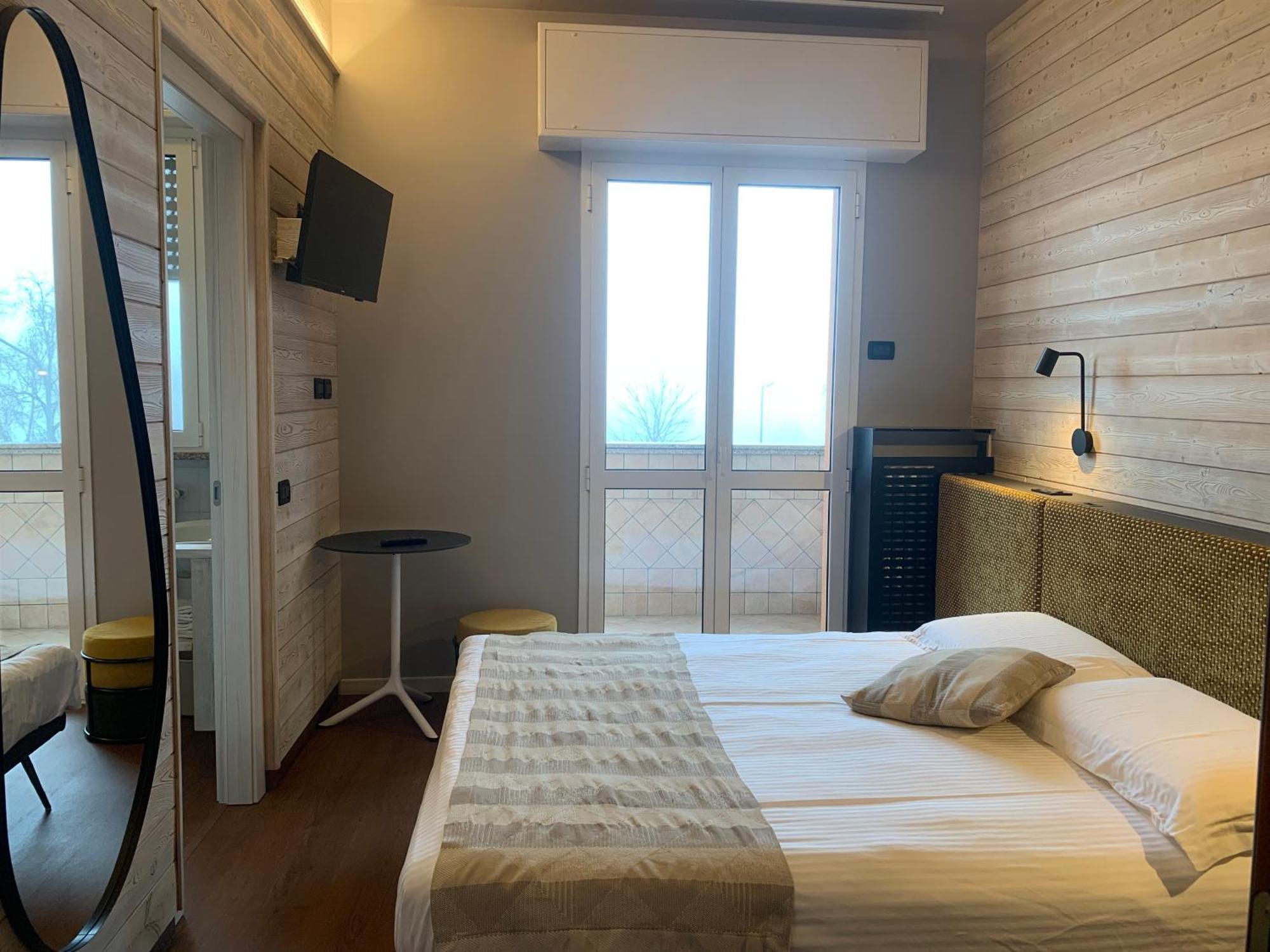 Albergo Moderno & Spa Fuipiano Valle Imagna Екстериор снимка