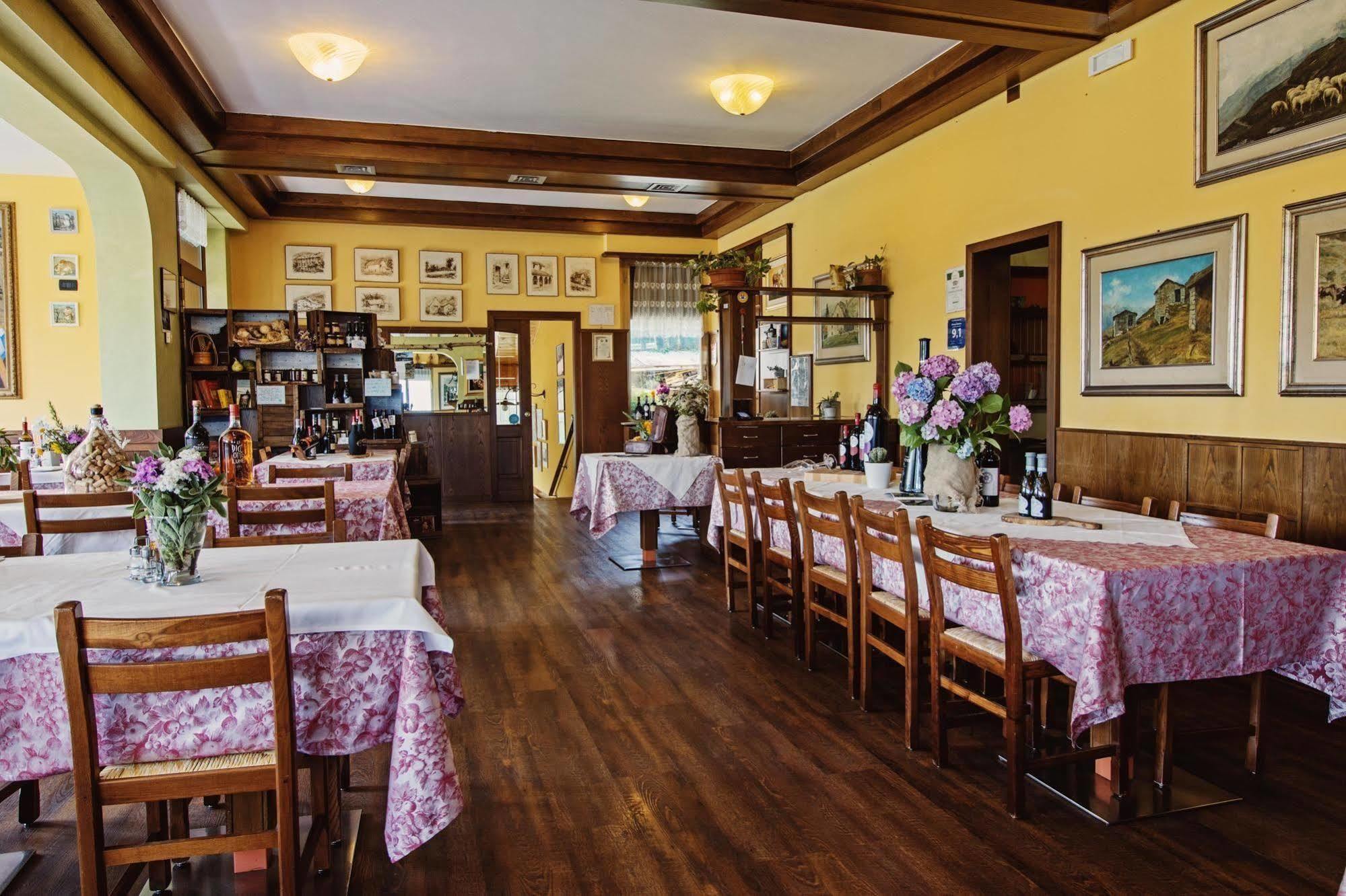 Albergo Moderno & Spa Fuipiano Valle Imagna Екстериор снимка