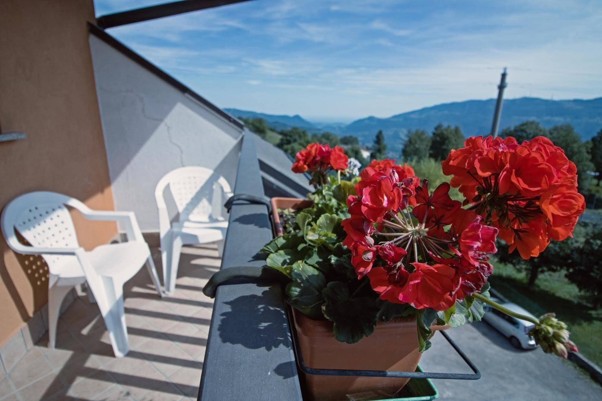 Albergo Moderno & Spa Fuipiano Valle Imagna Екстериор снимка
